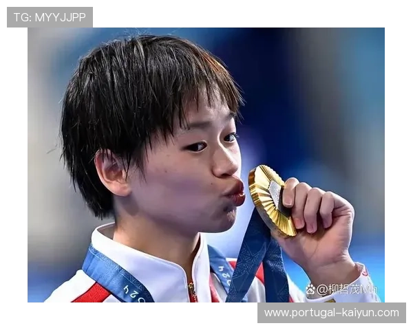 全红婵世锦赛赛后发布会坦言压力与成长中国跳水新星再展冠军风采